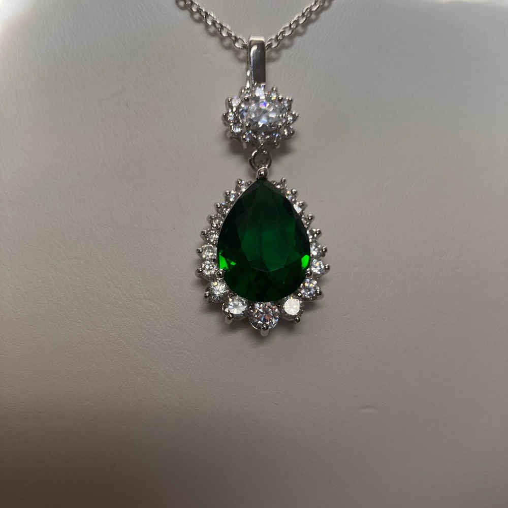 I deserve it! Stunning pear shaped deep, rich green cubic zirconia necklace.